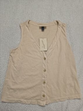 Universal Thread Beige Button-Front V-Neck Tank Top